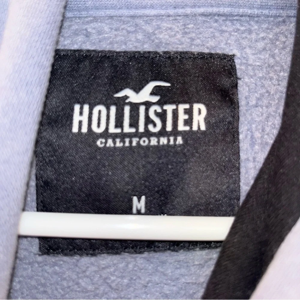 Young men’s Hollister hoodie